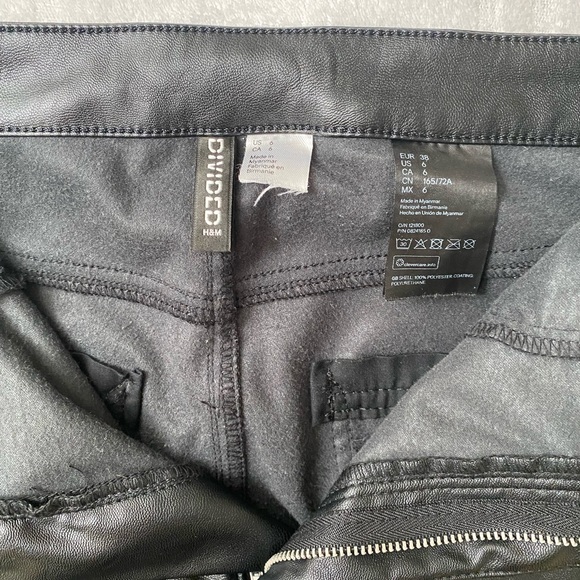 Black, H&M, fake leather jeans in women’s size 6 - Picture 4 of 4